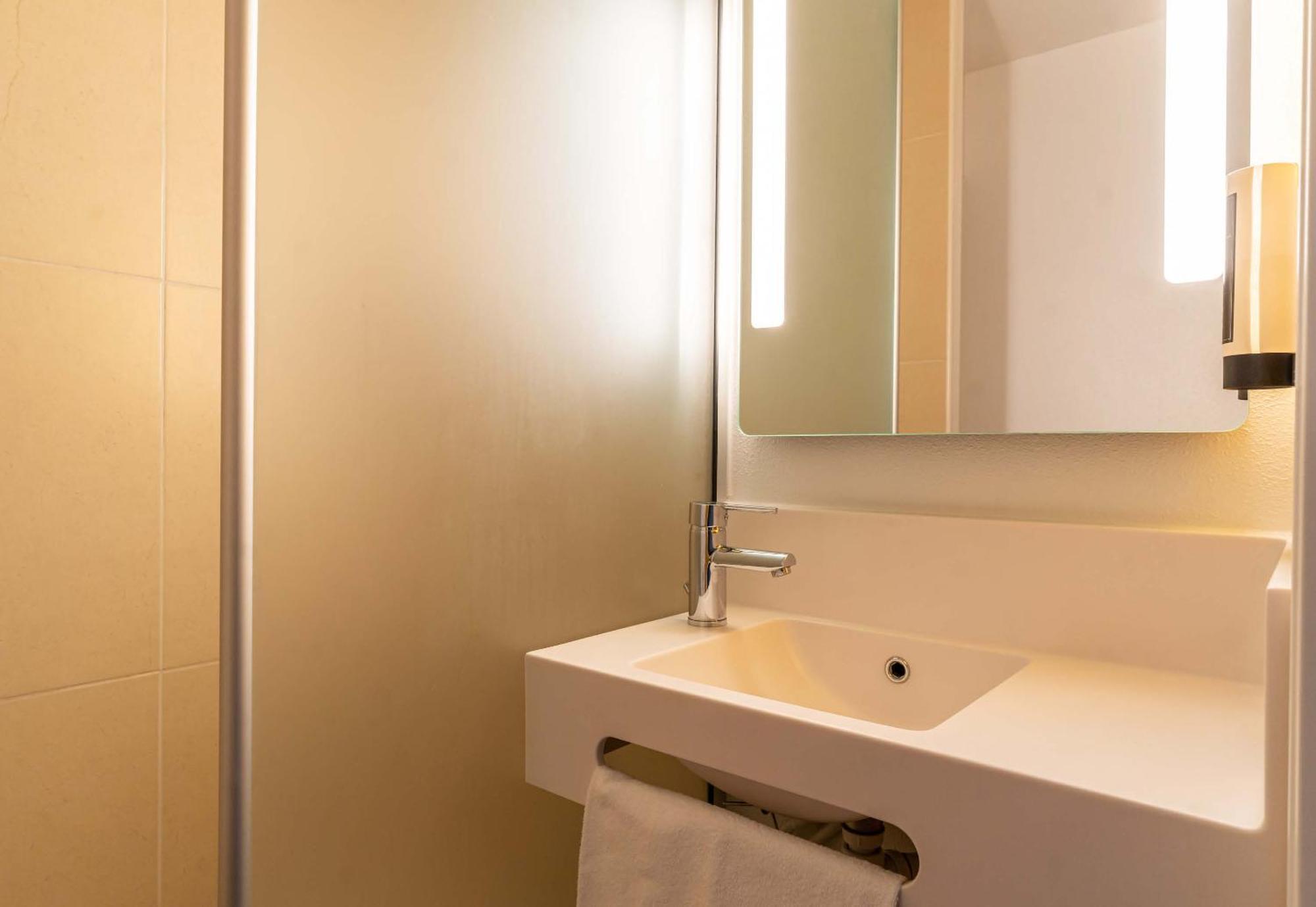 B&B Hotel Aix-En-Provence Le Tholonet 외부 사진